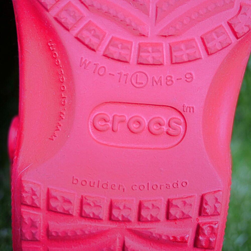 Crocs Classic Clogs - Varsity Red Colorway - Men's 8-9 (Large) Women's 10-11 - Picture 7 of 7